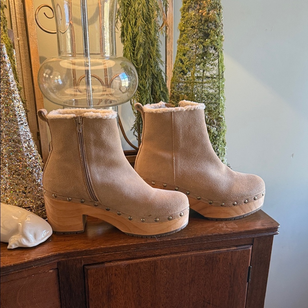 Aqua Spain clog booties ..on trend size 10 - Picture 4 of 10